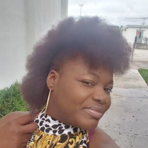 Meet your Posher, Tanika